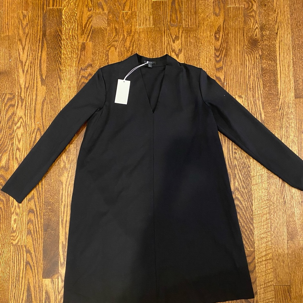 COS Vneck long sleeve black dress Size S NWT